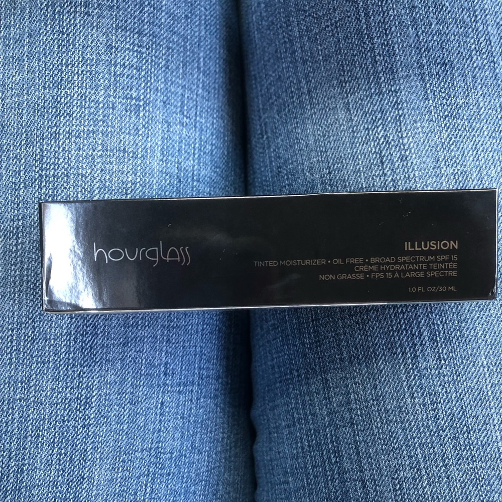 Hourglass Foundation Brand New.